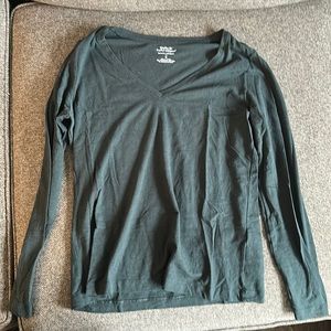 Women’s Banana Republic Timeless Tee. Color green. Size medium.